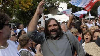 docentes bonaerenses: con $5000 de sueldo inicial, las clases comenzarian el lunes docentes bonaerenses: con $5000 de sueldo inicial, las clases comenzarian el lunes