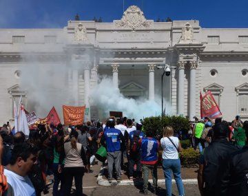 Incidentes en Santa Fe tras la aprobación de la reforma previsional