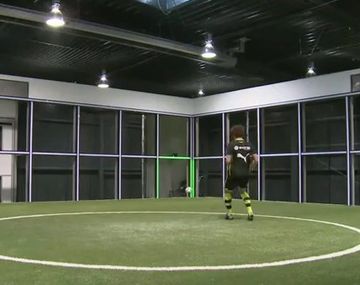 Una cancha de alta tecnología para futbolistas