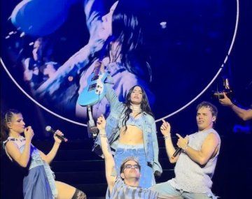 Locura en el Movistar Arena por la participación de Lali en el show de Erreway