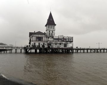 Otra razón para quedarse en casa: rige un alerta por vientos intensos en el AMBA