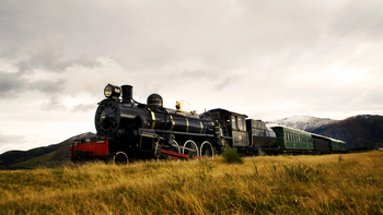 Se inicia en 1906 el proceso de nacionalización de los ferrocarriles al fusionarse el Ferrocarril Central y el Ferrocarril Nacional. Se inicia en 1906 el proceso de nacionalización de los ferrocarriles al fusionarse el Ferrocarril Central y el Ferrocarril Nacional.
