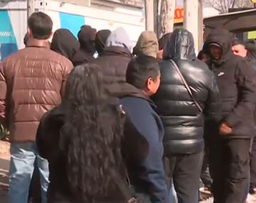 Tensión por encapuchados en predio de Moreno donde Milei cierra campaña: Esta gente no es de acá