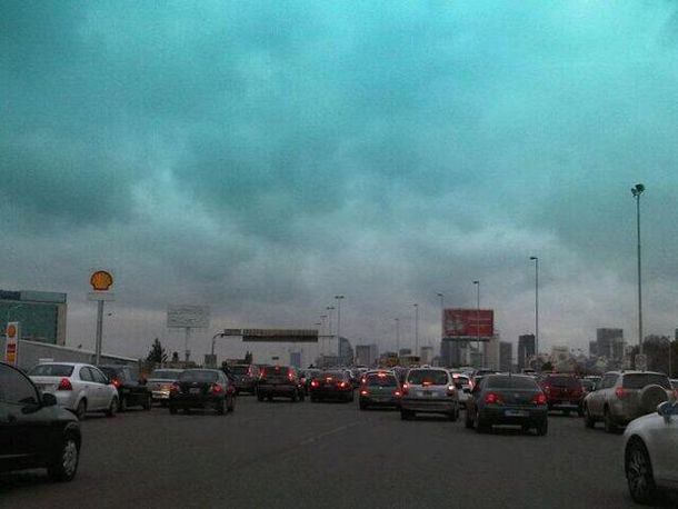 Caos en la zona de Retiro por un piquete en la autopista Illia