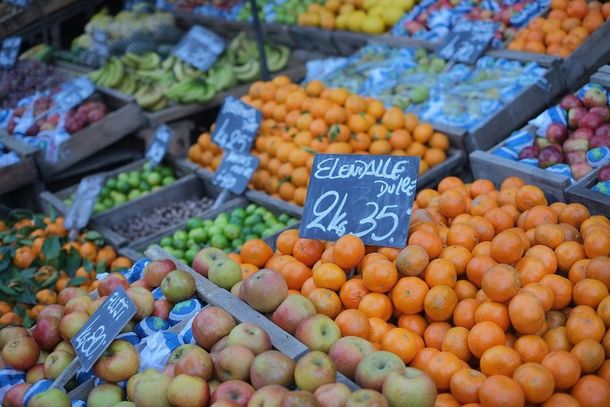 La sequía afecta el aspecto de las frutas y temen que caigan las ventas