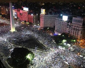 Mirá los festejos de los hinchas de River en el Obelisco