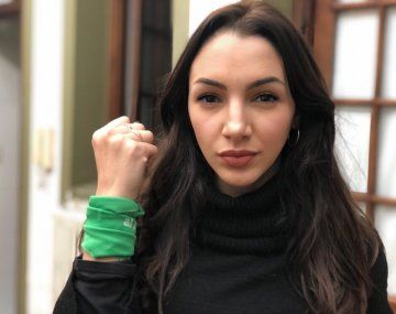 Thelma Fardin fue a Brasil para buscar justicia en el juicio contra Juan Darthés