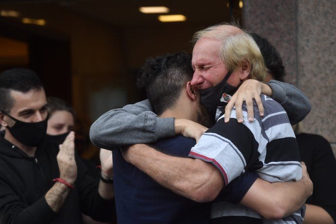 Dolor en el velatorio del kiosquero asesinado