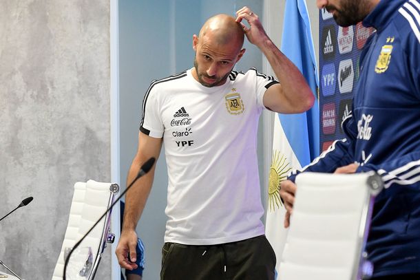 Ya no sé de lo que juego: el ¿palito? de Mascherano a Sampaoli