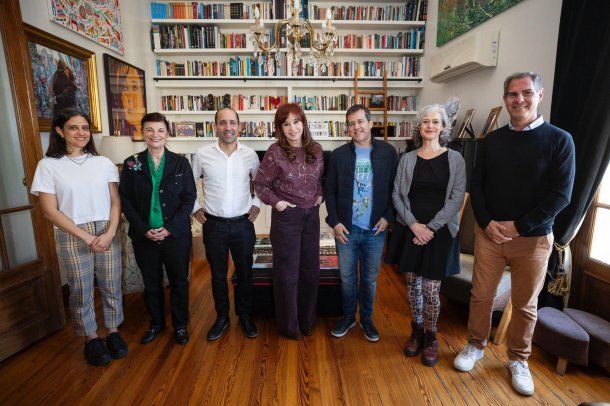 Cristina Kirchner se mostró con los candidatos de Fuerza Patria en la Ciudad de Buenos Aires