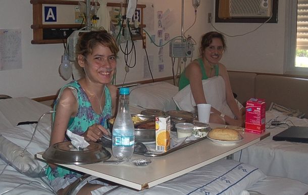 Maribel y Marisol Oviedo