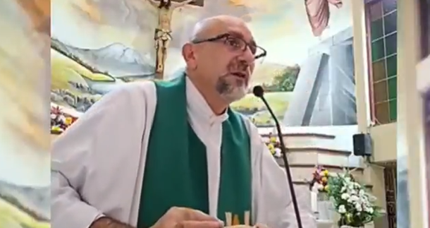 El presagio del sacerdote ecuatoriano: la frase que dijo minutos antes de que una cruz lo aplastara