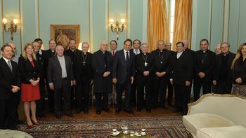 junto a obispos bonaerenses, scioli abordo una amplia agenda social junto a obispos bonaerenses, scioli abordo una amplia agenda social