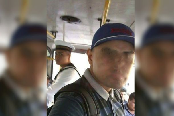Se burló de un integrante de la Armada en el colectivo y recibió una dura y emotiva respuesta