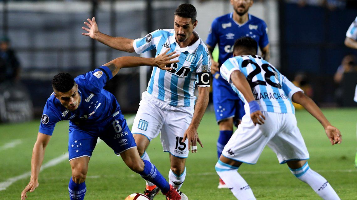 Con tres goles de Lautaro Martínez, Racing venció a Cruzeiro