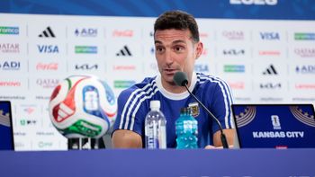 Qué dijo Lionel Scaloni sobre la chance de Julián Álvarez de ser titular en el debut de la Selección Argentina Qué dijo Lionel Scaloni sobre la chance de Julián Álvarez de ser titular en el debut de la Selección Argentina
