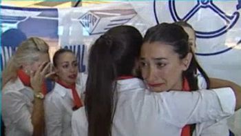 emotivo reclamo de empleados de sol en aeroparque emotivo reclamo de empleados de sol en aeroparque