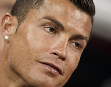 Aseguran que Cristiano Ronaldo usa pestañas postizas