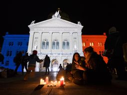 aumentan a 130 las victimas mortales de los atentados de paris aumentan a 130 las victimas mortales de los atentados de paris