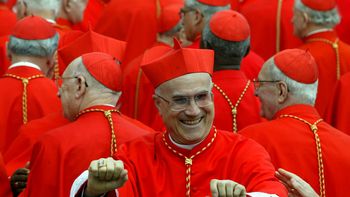 Tarcisio Bertone, el camarlengo a cargo de la Iglesia Tarcisio Bertone, el camarlengo a cargo de la Iglesia