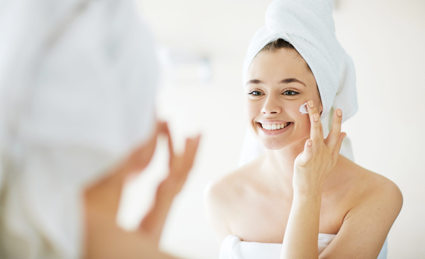 Las recomendaciones de Harvard sobre cómo mantener la piel jóven