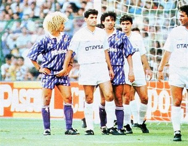 Valderrama contó cuando un jugador le tocó los genitales