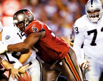 Fútbol americano: Warren Sapp donará su cerebro a la ciencia