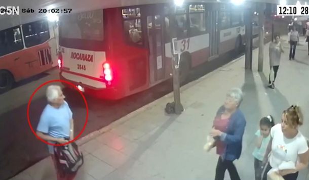 VIDEO: Buscan a un albañil que baleó a su ex dentro de una panadería