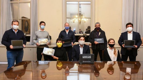 El Gobierno entregará netbooks para reducir la brecha digital en medio de la pandemia de coronavirus