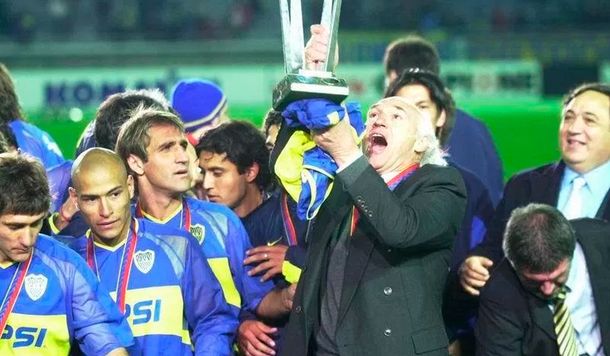 Raúl Cascini junto a Carlos Bianchi en 2003