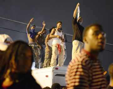 El video del saqueo a un supermercado de Missouri en medio de la protesta racial