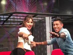 Pampita bailando sensual con Brian Sarmiento Pampita bailando sensual con Brian Sarmiento
