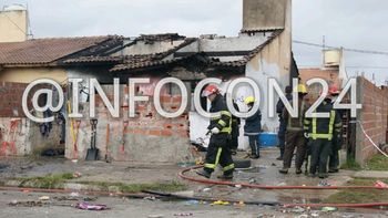 Dos chicos murieron en un incendio en una casa precaria Dos chicos murieron en un incendio en una casa precaria