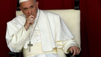 Francisco reconoció que la Iglesia llegó tarde ante los abusos sexuales ocurridos dentro de ella Francisco reconoció que la Iglesia llegó tarde ante los abusos sexuales ocurridos dentro de ella