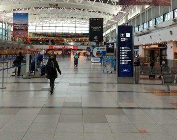Habilitaron aeropuertos y terminales para la prueba piloto de ingreso de turistas de países limítrofes