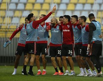 Operaron a un habitual titular de River por una lesión en la rodilla
