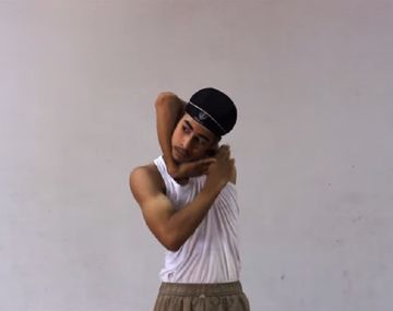 VIDEO: el adolescente más flexible