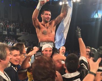 Foto: Twitter @GoldenBoyBoxing