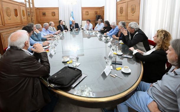 Una de las reuniones de Guillermo Francos con la CGT.