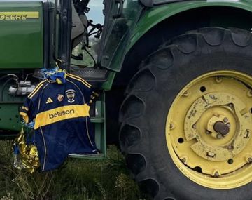 Habló el hombre que encontró la camiseta del homenaje a Russo: que hará con ella