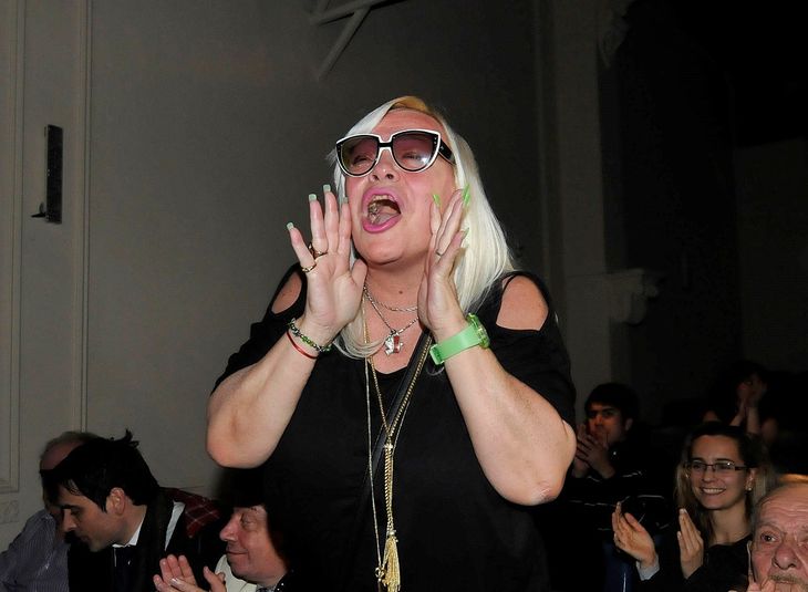 Echaron a Silvia Süller de una obra de teatro