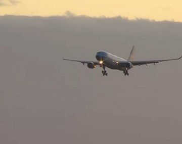 Llegó otro vuelo con más de 371 mil dosis de la vacuna Sinopharm de China