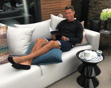 Cristiano Ronaldo fue papá de mellizos y los presentó en las redes