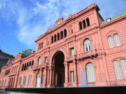 Amenaza de bomba en Casa Rosada: un llamado al 911 alertó la situación