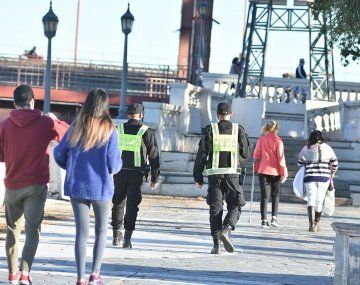 Bajaron los casos y Santa Fe levanta restricciones a varias actividades