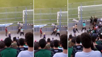 Dos hinchas de San Martín se pelearon en plena tribuna Dos hinchas de San Martín se pelearon en plena tribuna