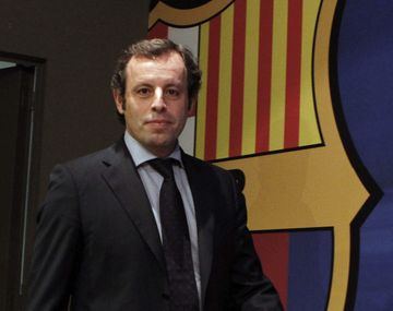 El presidente del Barcelona irá a juicio por el pase de Neymar y podría renunciar a su cargo