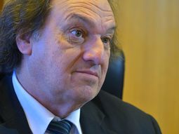 Lust representó legalmente a Manini Ríos en el pasado. Lust representó legalmente a Manini Ríos en el pasado.