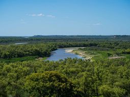 Preservan miles de hectáreas de humedales e islas sobre el río Paraná