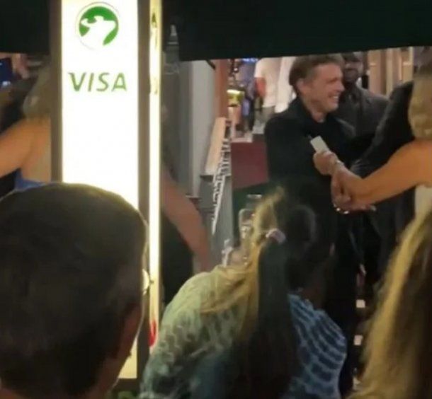 Luis Miguel sorprendió a fanáticas en un restaurante de Uruguay